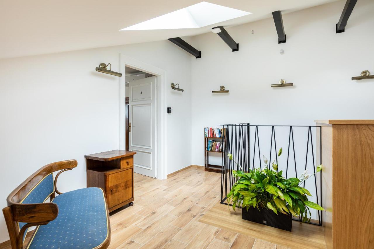 Palac Zieleniewskich Apartamenty Sw Marka 31 Kraków Exteriör bild